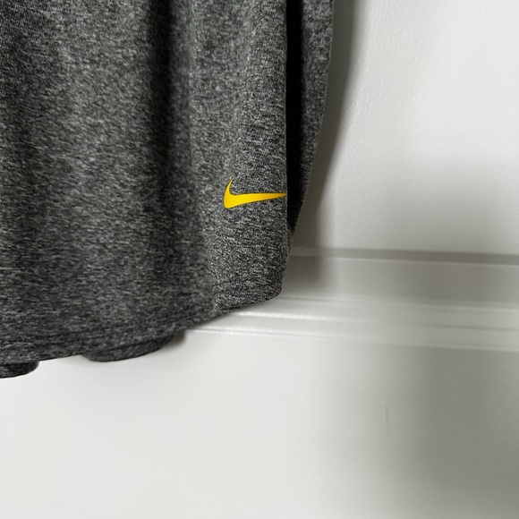 Nike Razorback Performance Tank Straps - Picture 2 of 4